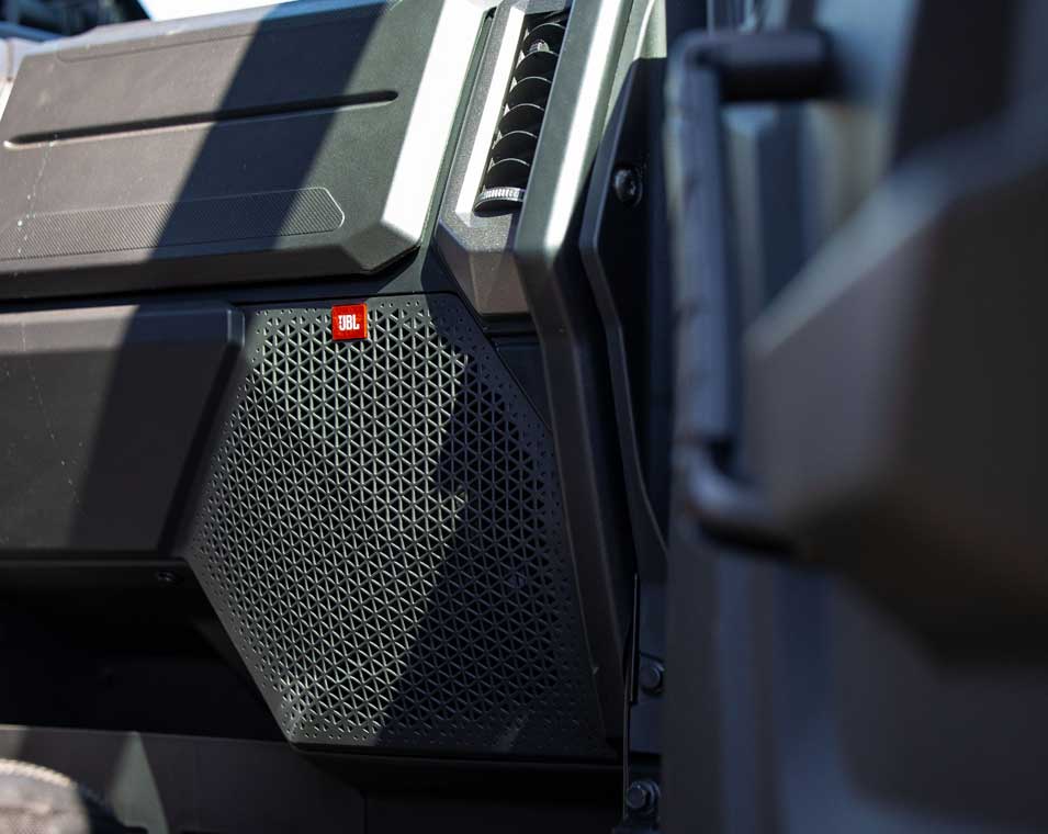 Exclusivo Sistema de Audio JBL<sup>®</sup>